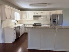 25 Kingston Rd in Colbert, GA - Building Photo - Building Photo