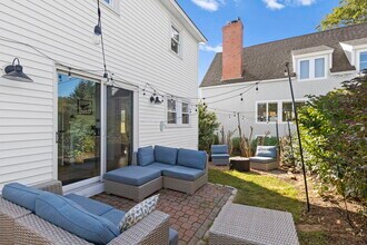 16 Oceanview Ave in Rye, NH - Building Photo - Building Photo