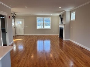 159 Elm St in Milford, NH - Building Photo - Building Photo