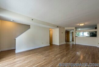 150 N Beacon St, Unit A4 in Boston, MA - Building Photo - Building Photo