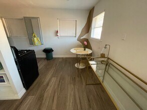 5102 Academy St in Houston, TX - Building Photo - Building Photo