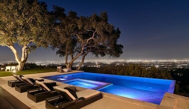 13331 Mulholland Dr in Beverly Hills, CA - Building Photo - Building Photo