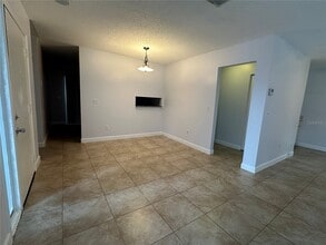 2709 Shadybranch Dr in Orlando, FL - Building Photo - Building Photo