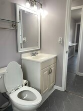 58 Ashcraft Rd, Unit 1 in New London, CT - Foto de edificio - Building Photo