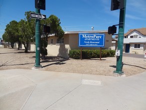 Jefferson St in Phoenix, AZ - Building Photo - Building Photo
