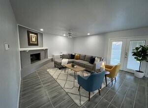 1911 Primrose Ln in Arlington, TX - Building Photo - Building Photo