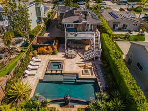 801 N Rios Ave in Solana Beach, CA - Building Photo - Building Photo