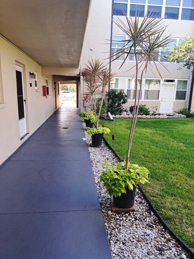 9940 47th Ave N, Unit #116 in St. Petersburg, FL - Building Photo - Building Photo