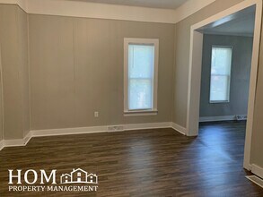 322 E Humphrey St in Lake Crystal, MN - Foto de edificio - Building Photo