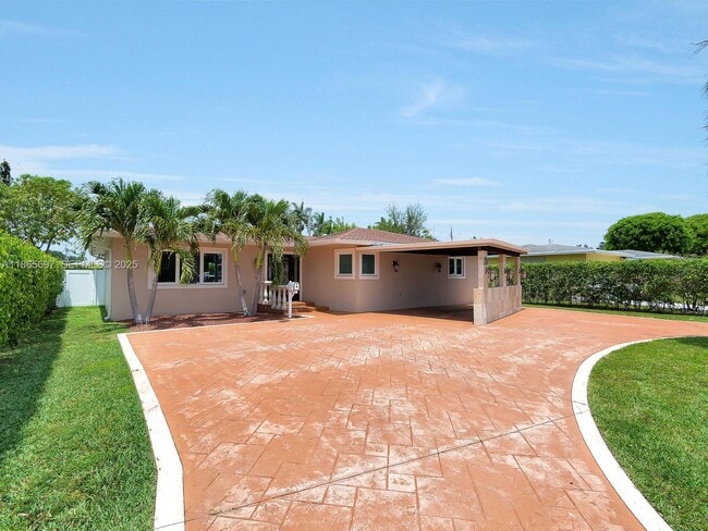 property at 3141 Hollywood Blvd