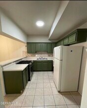 206 Vic Clark Ct in El Paso, TX - Building Photo - Building Photo