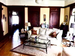 2526 Polk St NE in Minneapolis, MN - Building Photo - Building Photo