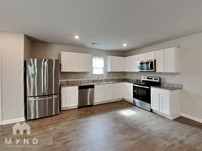 27 Bennett Way in Dallas, GA - Building Photo - Building Photo