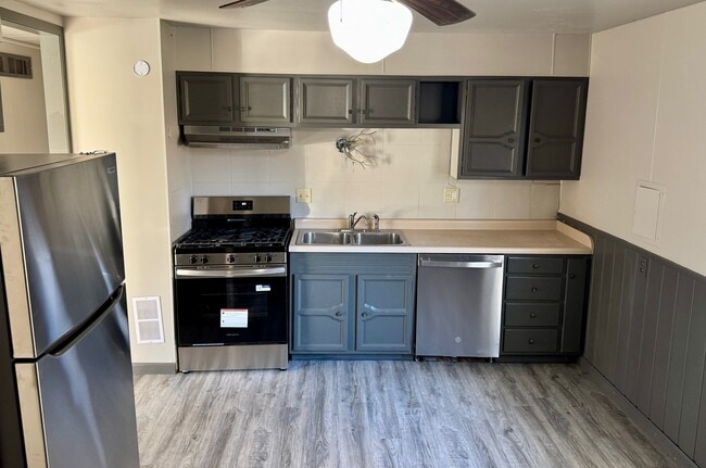 1225 13th St SE in St. Cloud, MN - Building Photo - Building Photo