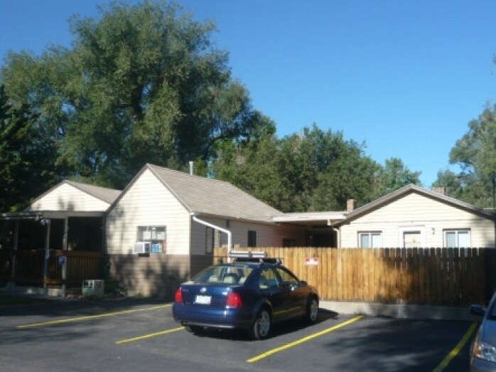 12th Avenue Apartments in Lakewood, CO - Building Photo