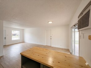 4211 Tropical Dr, Unit 1615 - A-202 - A in San Antonio, TX - Building Photo - Building Photo