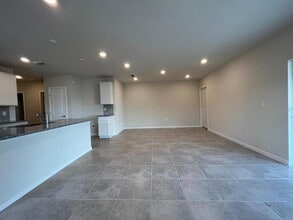 1289 Regal King Dr in Kissimmee, FL - Building Photo - Building Photo