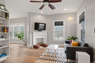 1412 Allene Ave SW in Atlanta, GA - Foto de edificio - Building Photo