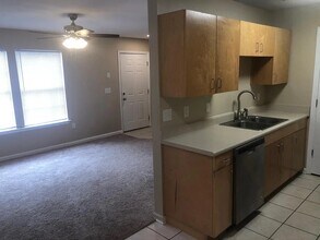 2520 Graves Rd in Tallahassee, FL - Building Photo - Building Photo