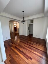 5242 Vesper Ave in Sherman Oaks, CA - Foto de edificio - Building Photo