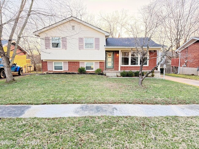 property at 600 Willow Brook Rd