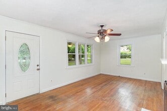 3143 Cofer Rd in Falls Church, VA - Building Photo - Building Photo