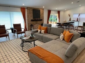 7360 San Sebastian Dr in Boca Raton, FL - Building Photo - Building Photo