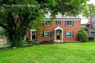 872 Clifton Crest Terrace in Cincinnati, OH - Building Photo