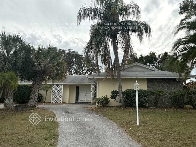 property at 2194 Lanai Ave