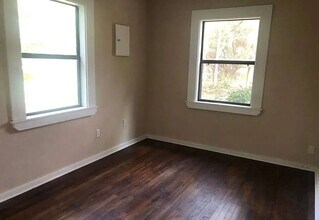 1905 Pake Ave in Mobile, AL - Building Photo - Building Photo