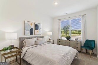 550 Webb Gin House Rd in Lawrenceville, GA - Building Photo - Building Photo