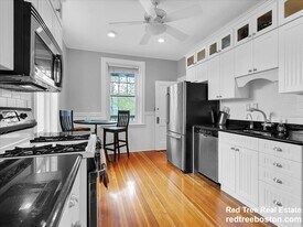 80 Browne St in Brookline, MA - Building Photo