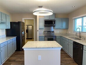 1102 Keeshond Pl in Round Rock, TX - Building Photo - Building Photo