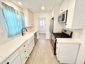 45 65th Pl in Long Beach, CA - Building Photo - Building Photo