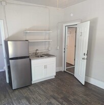 1403 Moore St, Unit 6