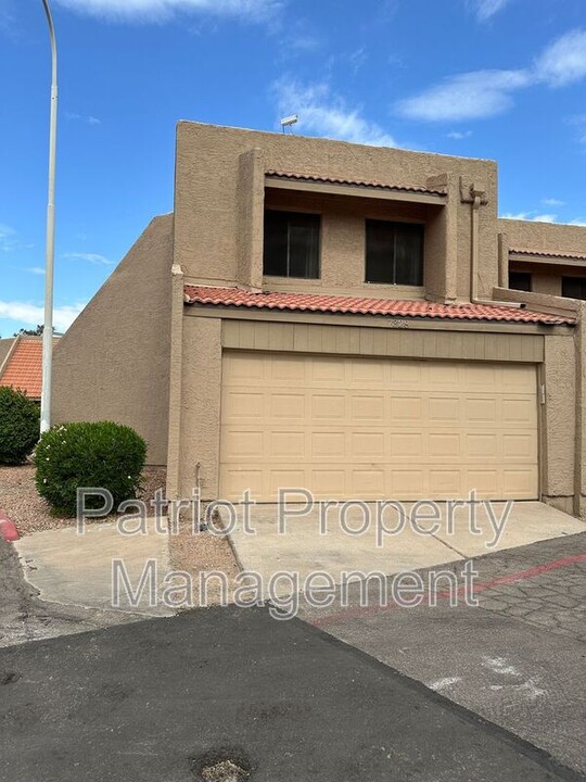 7328 N 43rd Dr in Glendale, AZ - Foto de edificio
