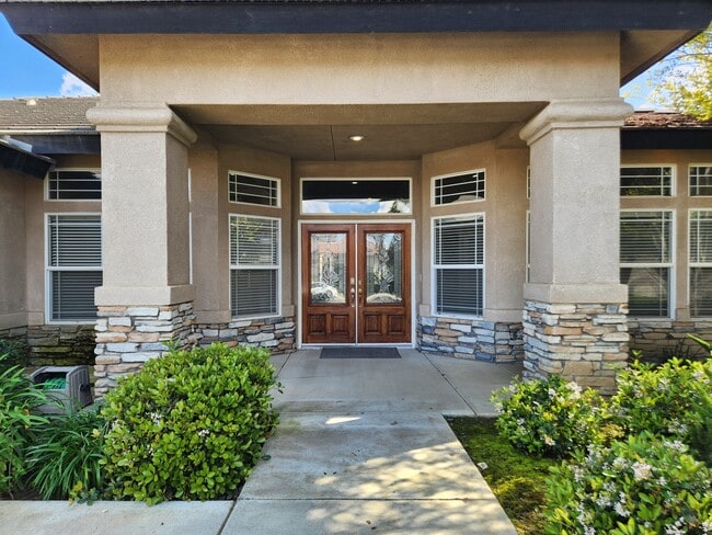 11507 Summit Point Ct in Bakersfield, CA - Building Photo - Building Photo