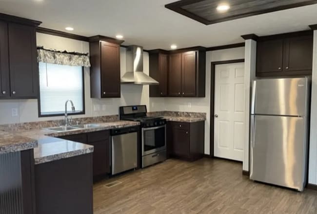 property at 152 W Orleans Ct