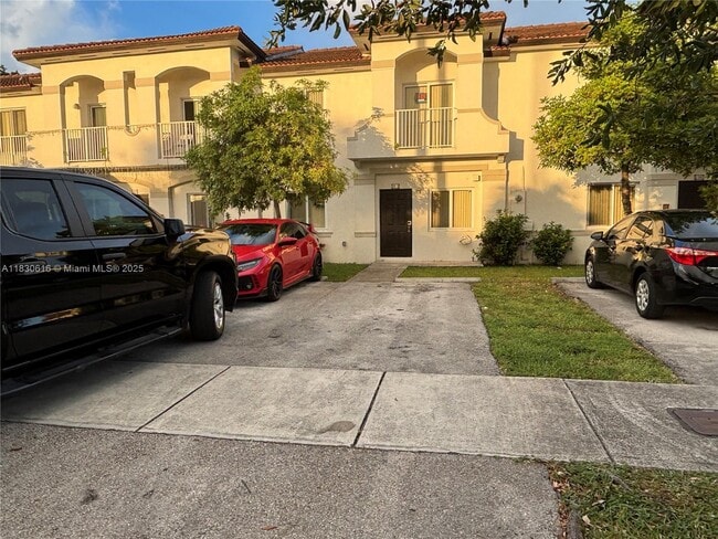 property at 1370 W 30th St