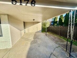 5176 Braden Dr in Memphis, TN - Building Photo - Building Photo