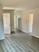 2639 38th Ave in Oakland, CA - Building Photo - Building Photo