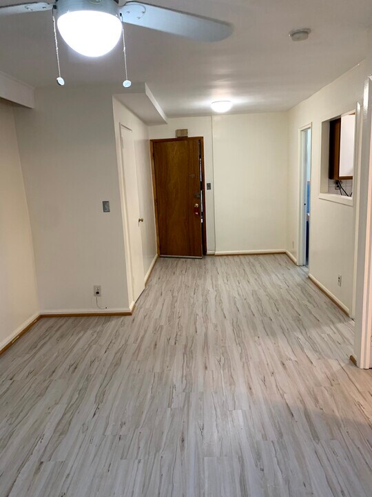 7821 46th Ave in Elmhurst, NY - Building Photo