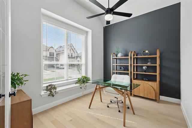 property at 1808 Wren St
