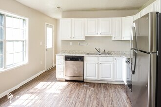 2115 Fernbrook Dr NE in Huntsville, AL - Building Photo - Building Photo