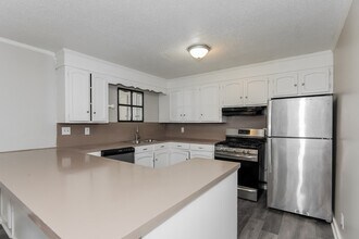 906 N Broad St in Gastonia, NC - Building Photo - Building Photo