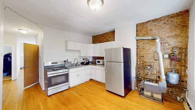 88 Hammond St, Unit 8 in Boston, MA - Building Photo - Building Photo