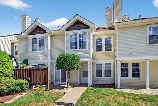 property at 1220 Whispering Hills Dr