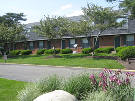 Pointe at Northern Woods Apartments