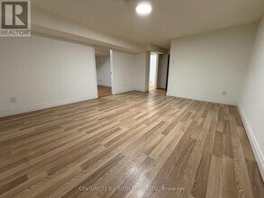 11 Cartwright Dr in Barrie, ON - Building Photo - Building Photo
