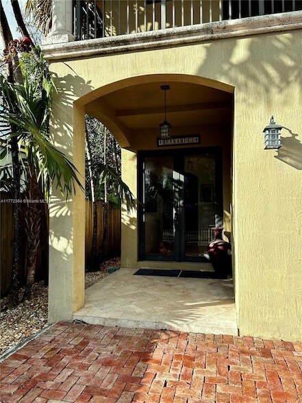 3777 SW 28th St, Unit 01307L in Miami, FL - Building Photo - Building Photo
